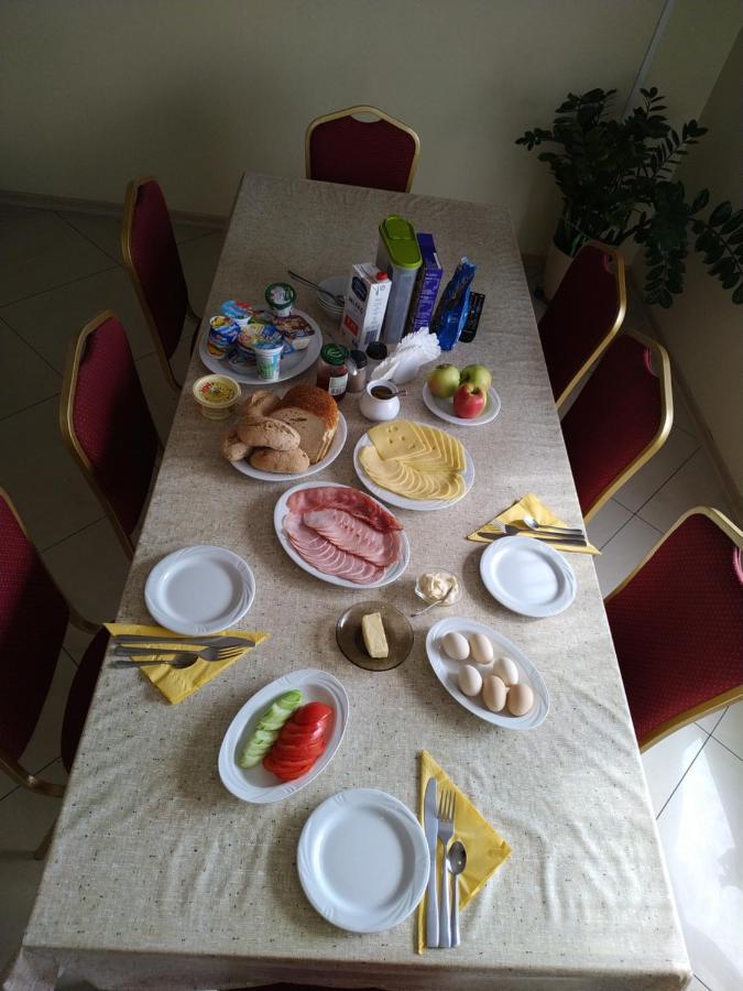 Gosciniec W Ogrodzie Privatunterkunft *
